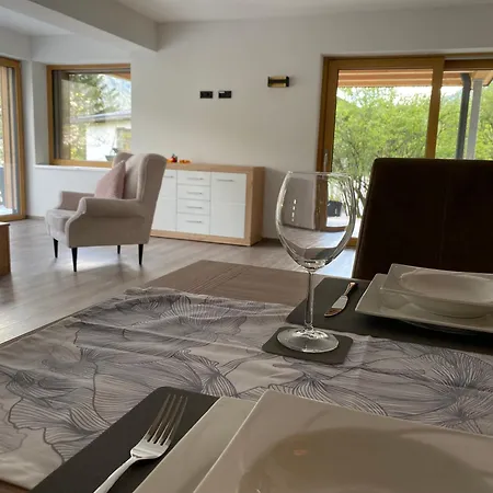 Burg Anna Apartman *